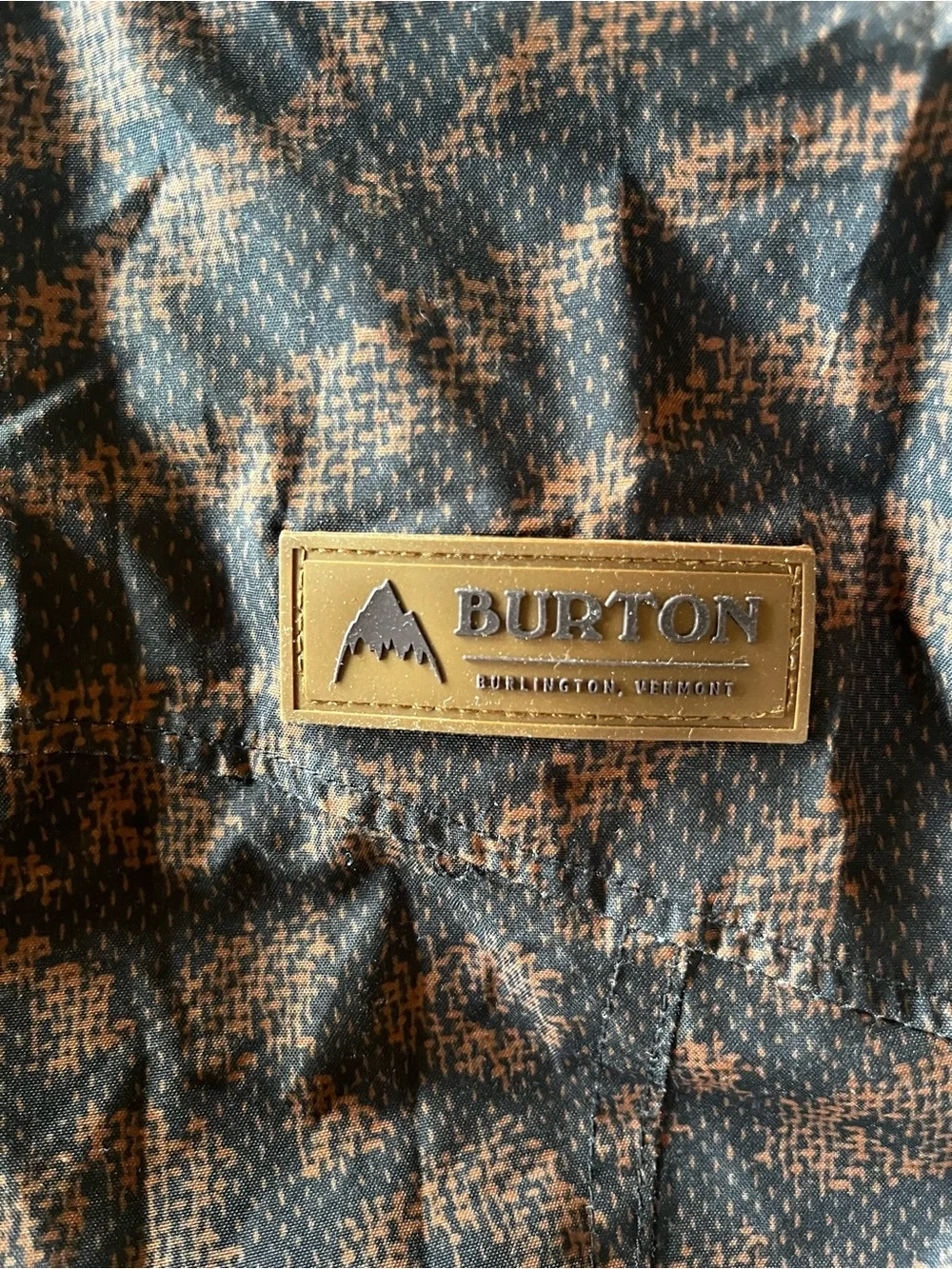 Burton Women's Hooded Ski/Snowboard Jacket in Black and Brown Print